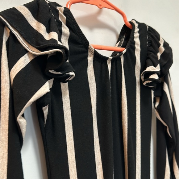 Soft leotard/ one piece, black & cream striped w/ruffle shoulders & long sleeves - Picture 3 of 5